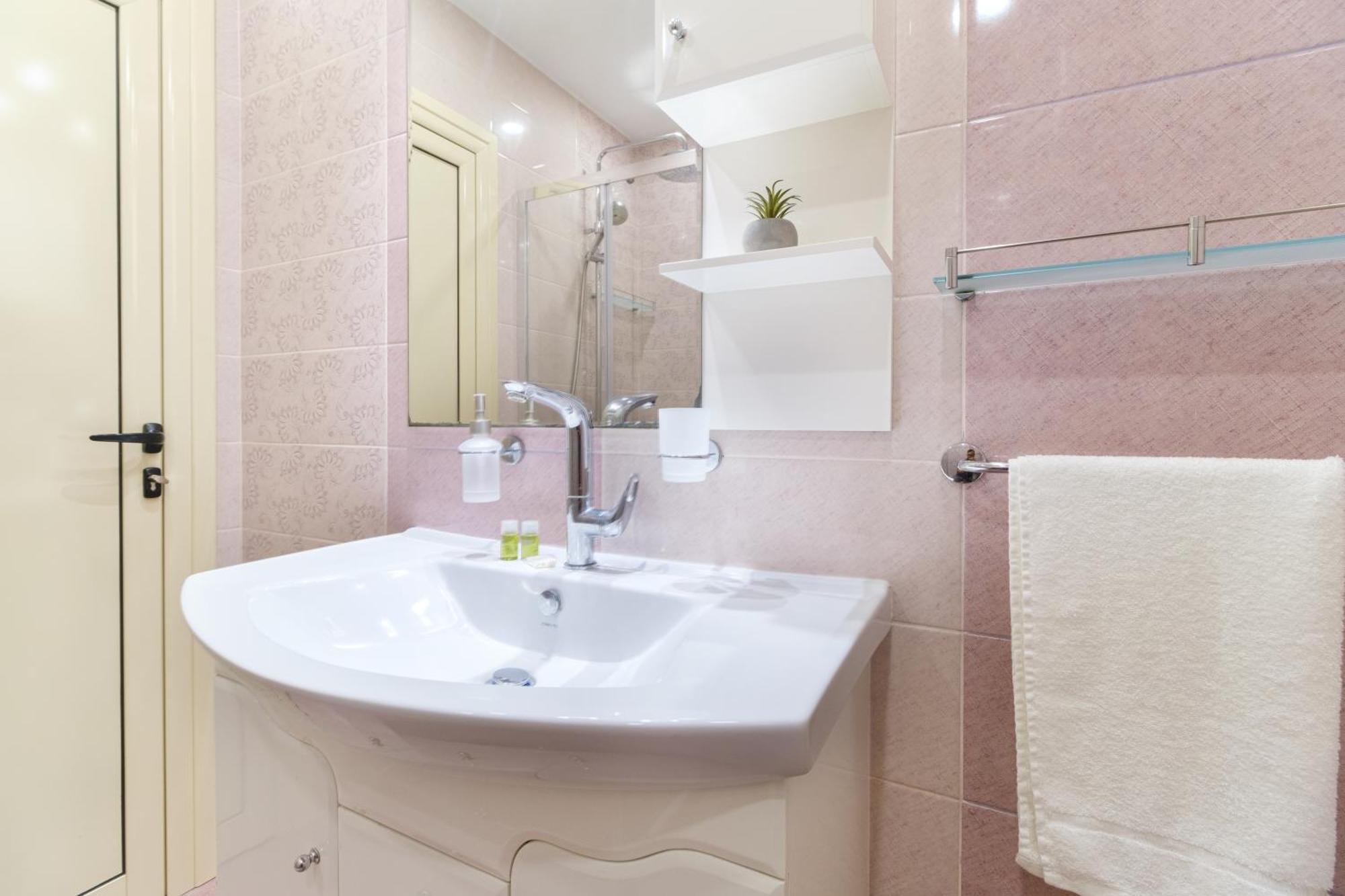 Riverside 2-Bedroom Apartment Пловдив Экстерьер фото